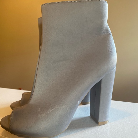Super Cute Grey Satin Peep Toe Booties - Picture 2 of 7
